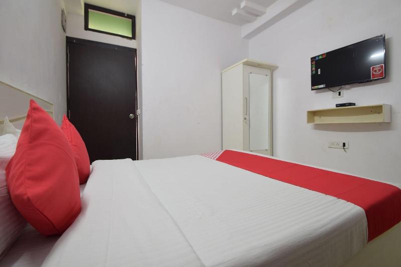OYO 23296 Hotel Quality Time image