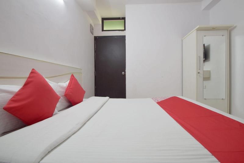 OYO 23296 Hotel Quality Time image