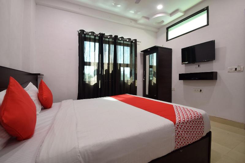 OYO 23296 Hotel Quality Time image
