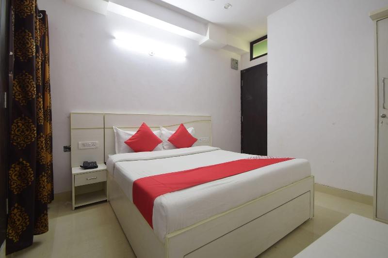 OYO 23296 Hotel Quality Time image