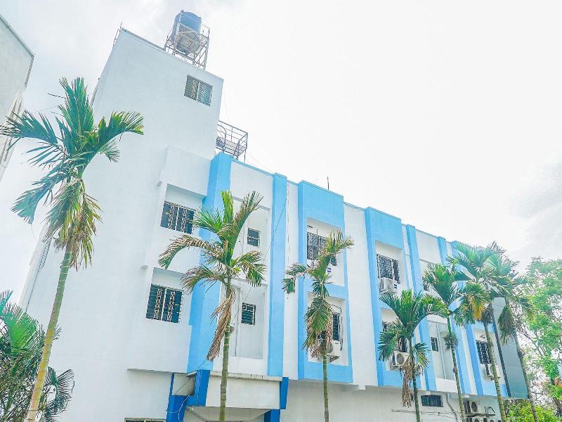 13583 Hotel Paradise Inn image