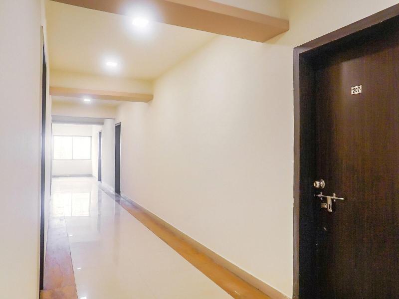 13583 Hotel Paradise Inn image