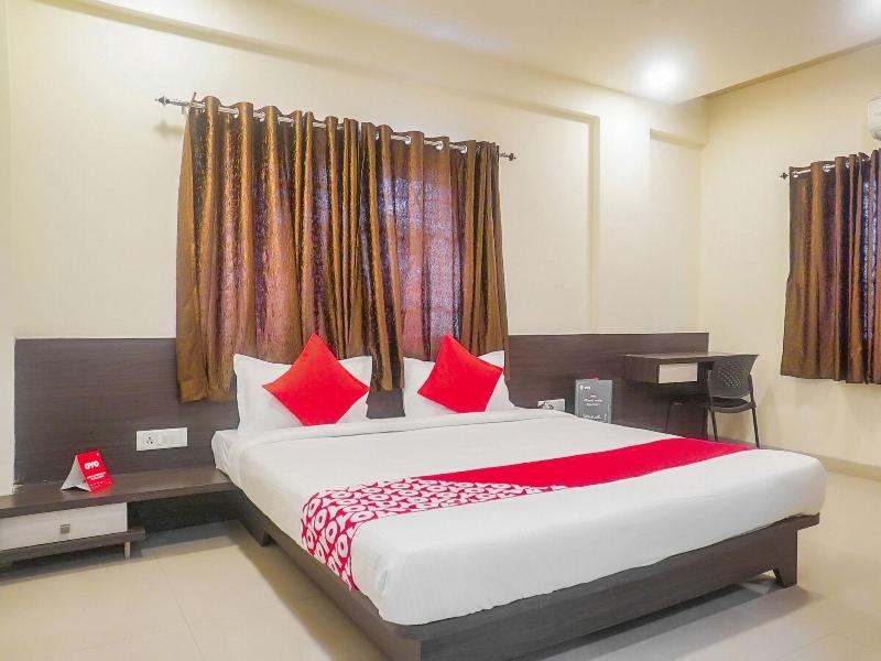 13583 Hotel Paradise Inn image