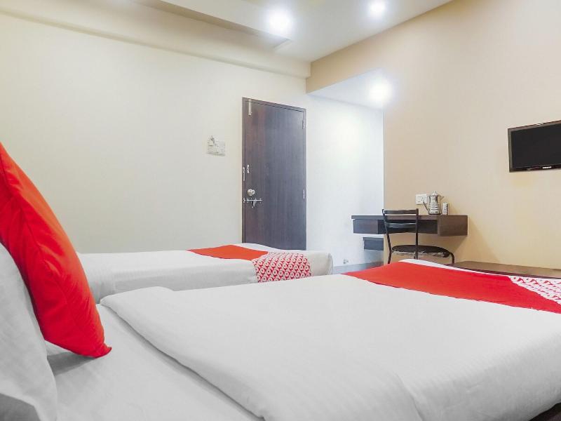 13583 Hotel Paradise Inn image