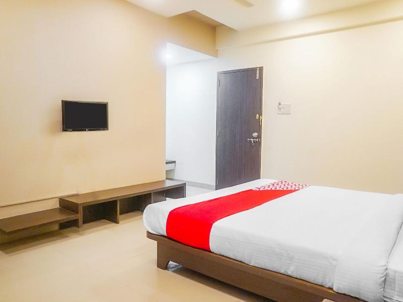 13583 Hotel Paradise Inn image