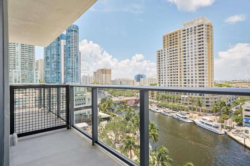 Sonder at Riverwalk image
