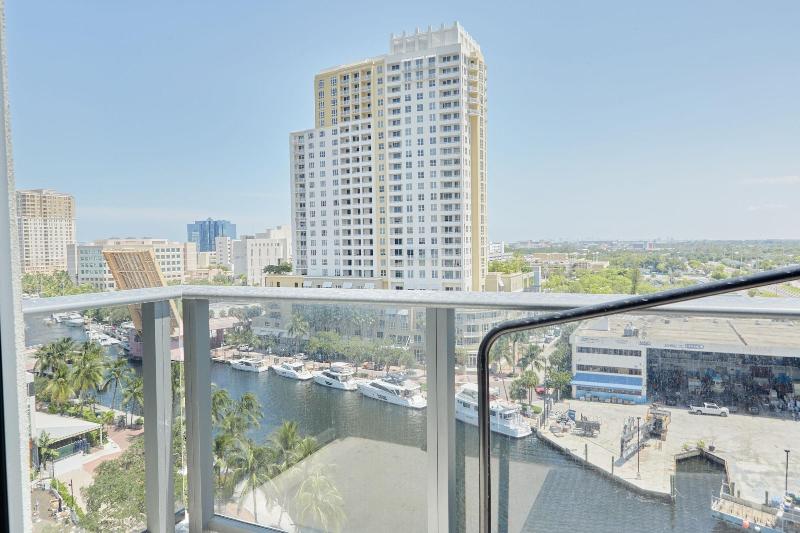 Sonder at Riverwalk image