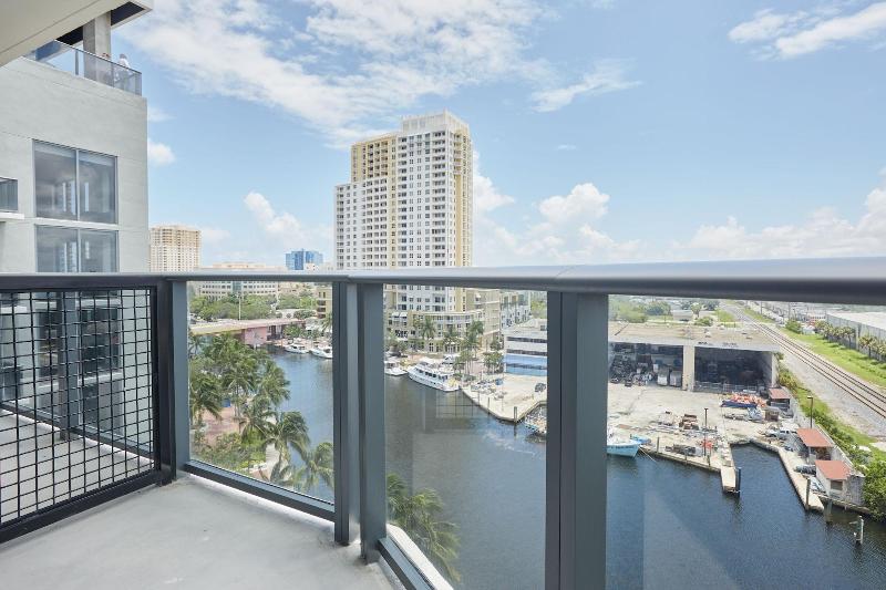 Sonder at Riverwalk image