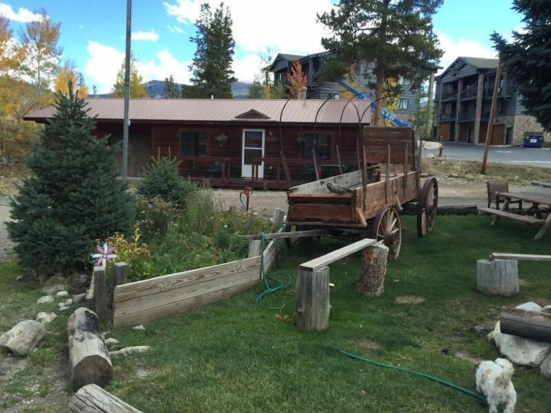 Columbine Cabins image