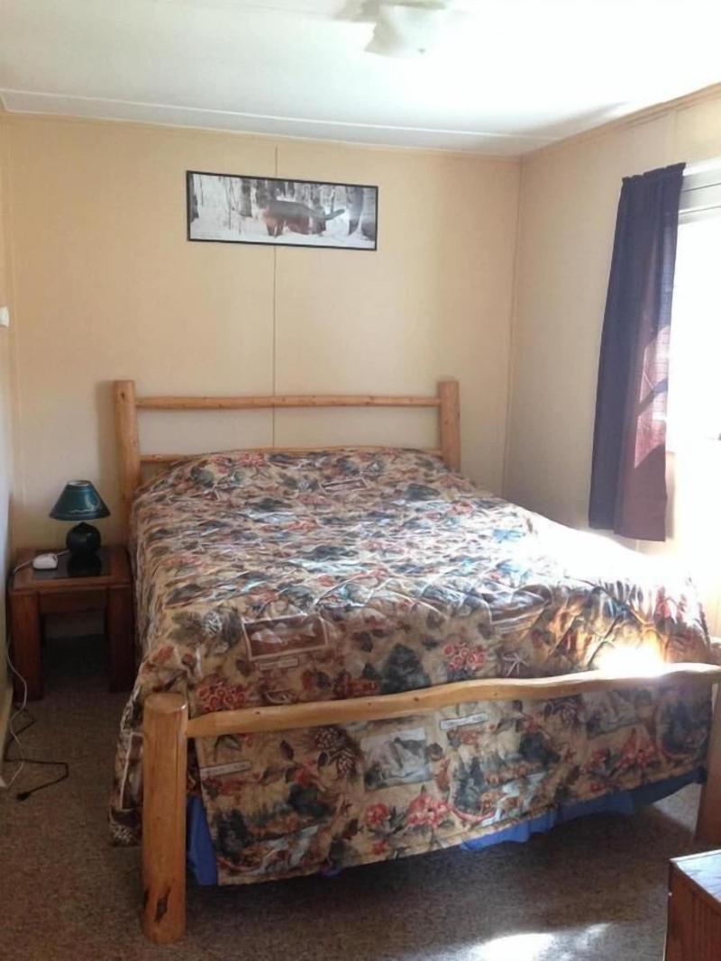 Columbine Cabins image