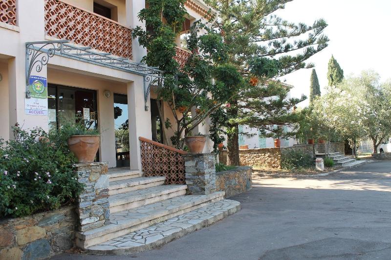 Chambres D Hotes Le Clos Des Oliviers image