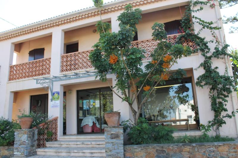 Chambres D Hotes Le Clos Des Oliviers image