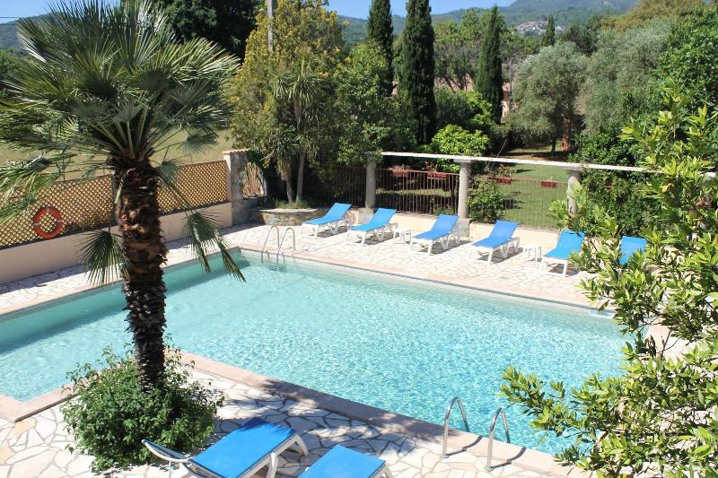 Chambres D Hotes Le Clos Des Oliviers image