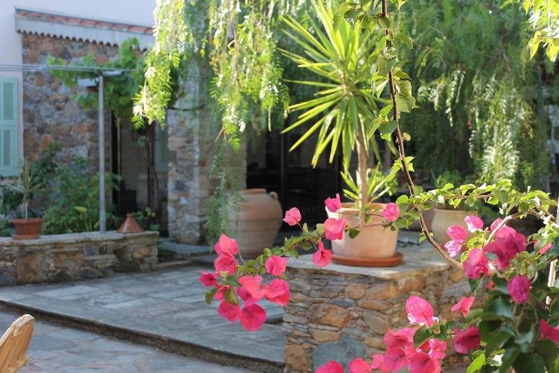 Chambres D Hotes Le Clos Des Oliviers image