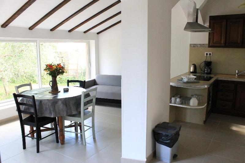 Chambres D Hotes Le Clos Des Oliviers image