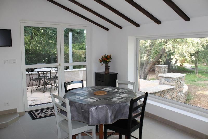 Chambres D Hotes Le Clos Des Oliviers image