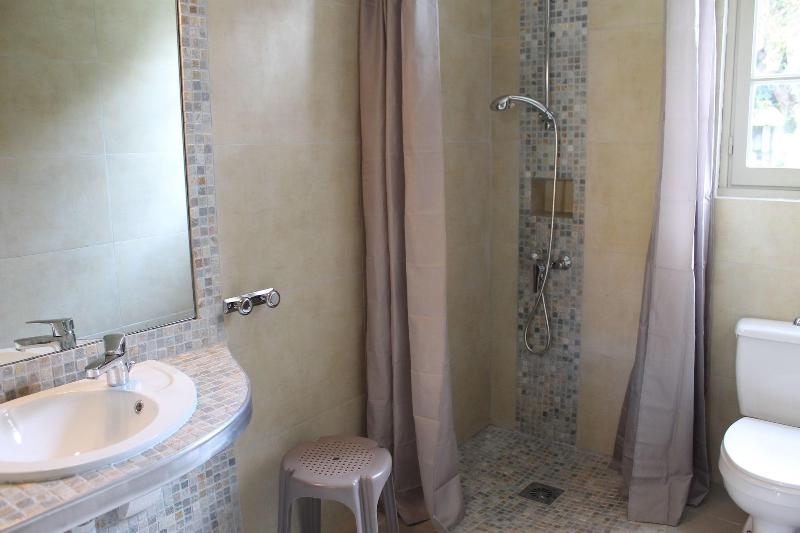 Chambres D Hotes Le Clos Des Oliviers image