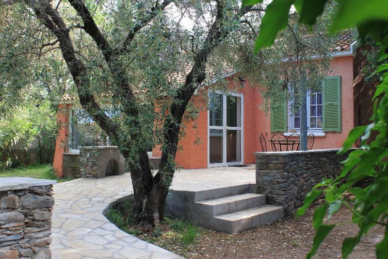 Chambres D Hotes Le Clos Des Oliviers image