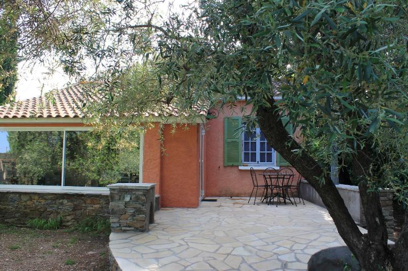 Chambres D Hotes Le Clos Des Oliviers image
