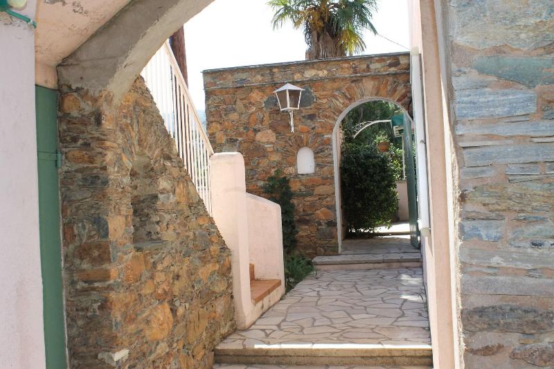 Chambres D Hotes Le Clos Des Oliviers image