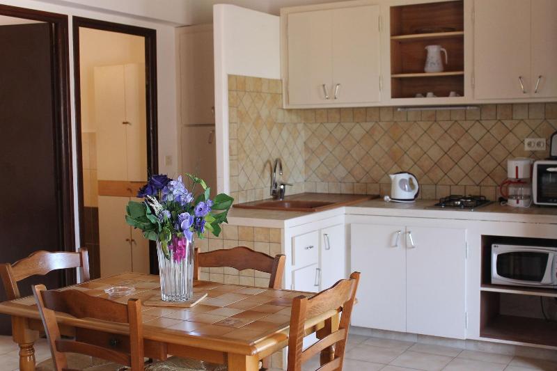 Chambres D Hotes Le Clos Des Oliviers image