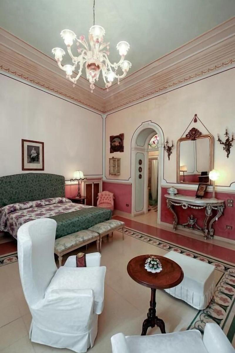 B&B Flora House image