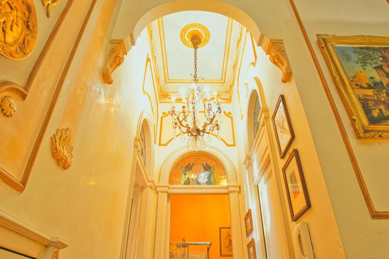 B&B Flora House image