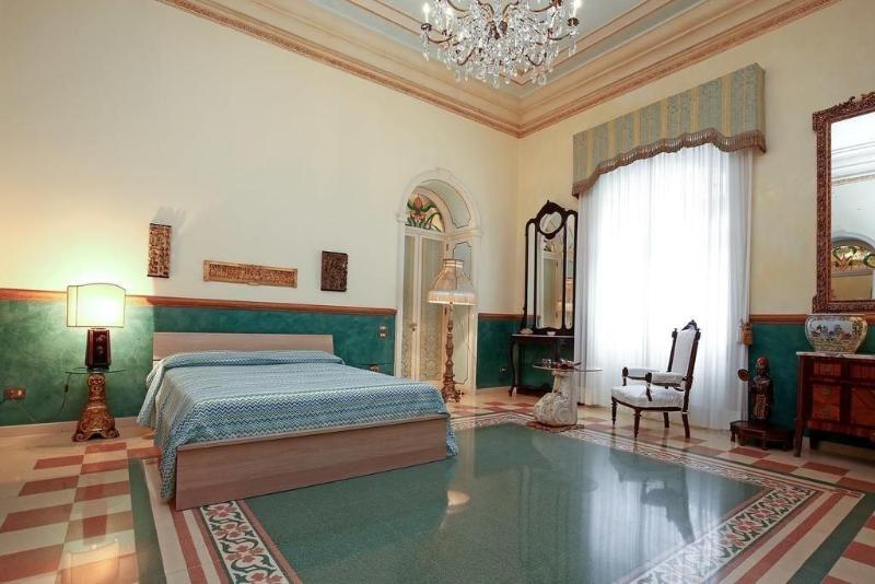 B&B Flora House image