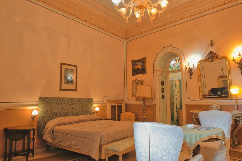 B&B Flora House image