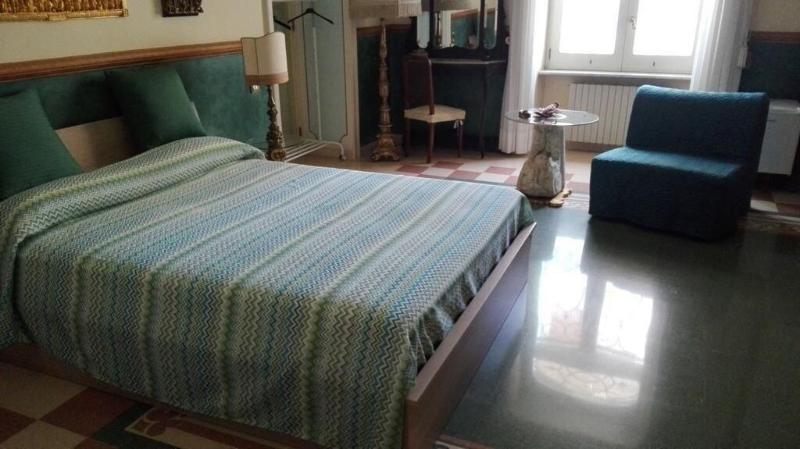 B&B Flora House image