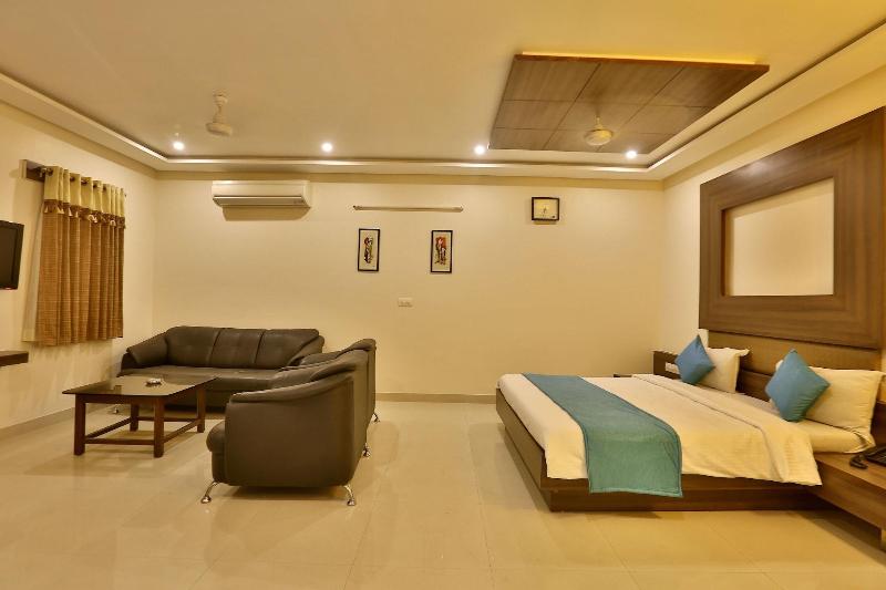 Hotel Kamran Palace image