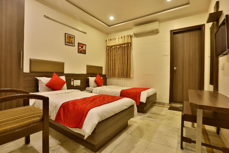 Hotel Kamran Palace image