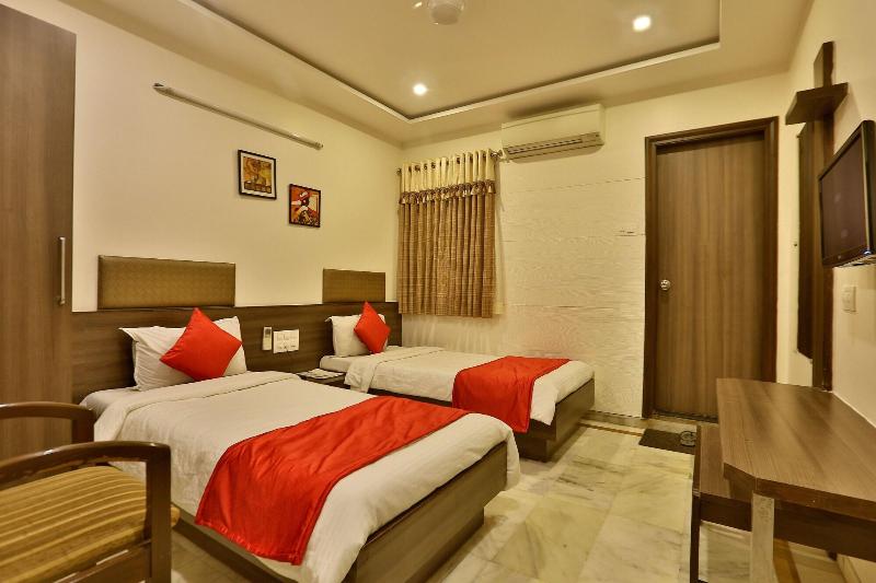 Hotel Kamran Palace image