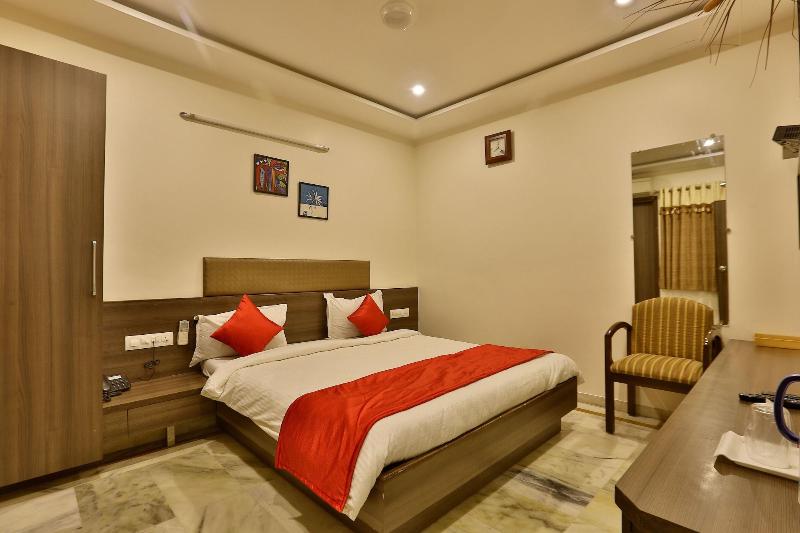 Hotel Kamran Palace image