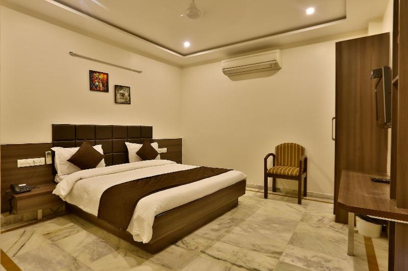 Hotel Kamran Palace image