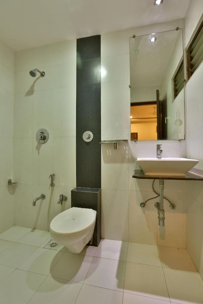 Hotel Kamran Palace image