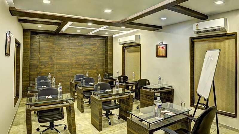 Hotel Aaram Orchard image