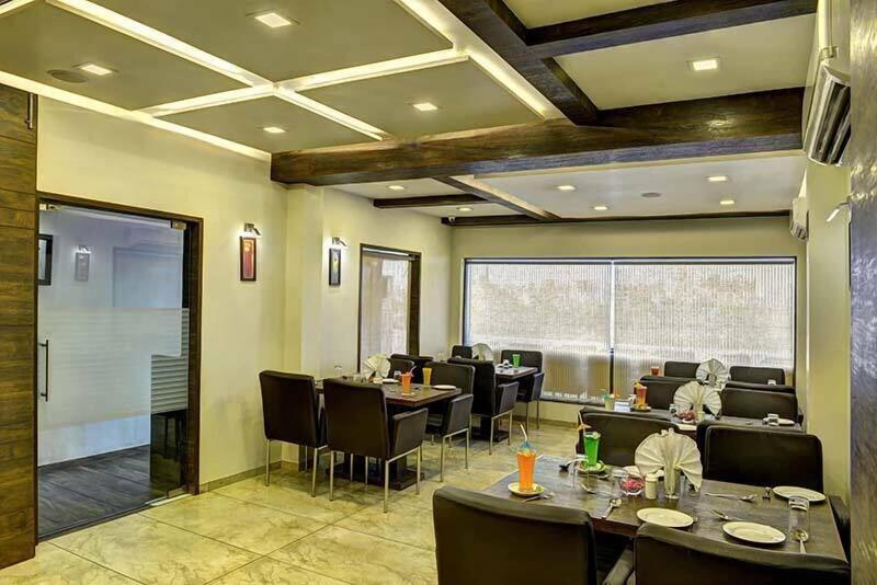 Hotel Aaram Orchard image