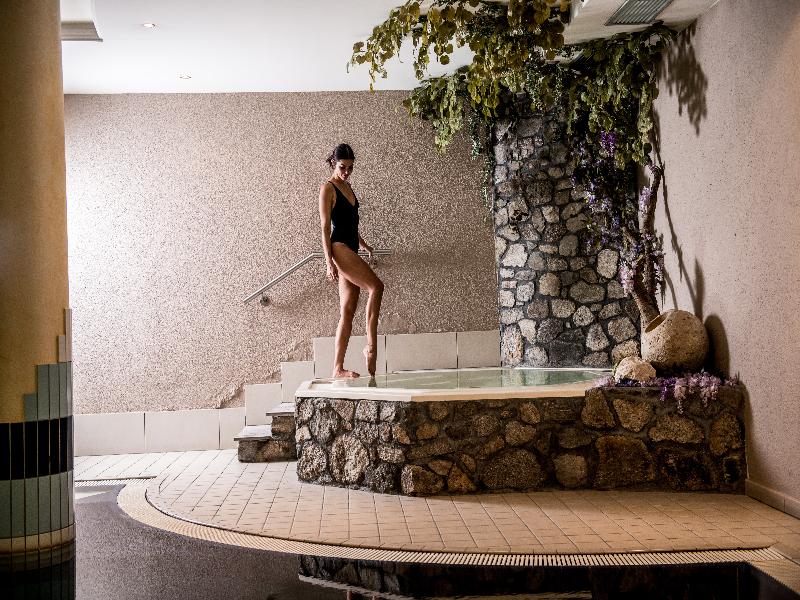 Hotel Kristall image
