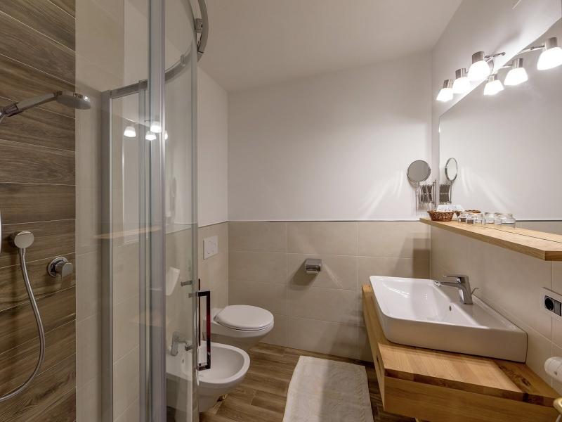 Hotel Kristall image