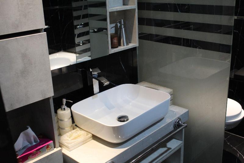 Lailaty Hotel Apartment image