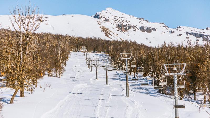 El Refugio Ski & Summer Lodge image