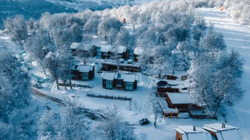 El Refugio Ski & Summer Lodge image