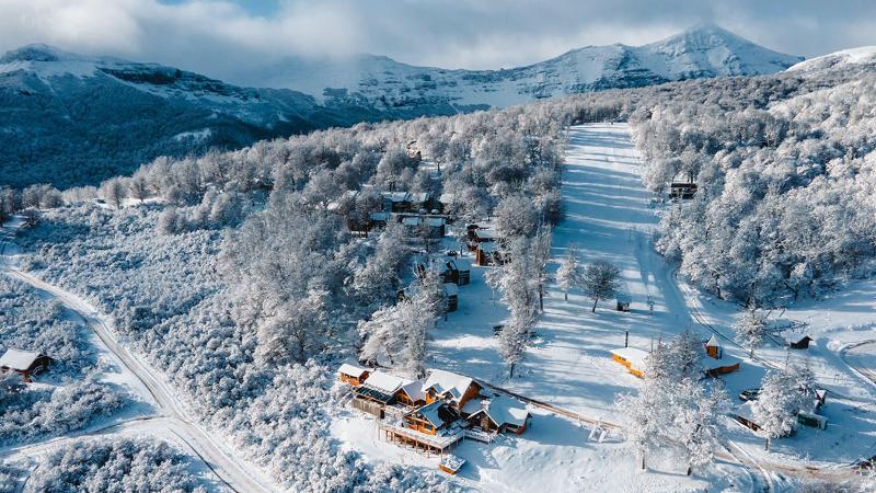 El Refugio Ski & Summer Lodge image
