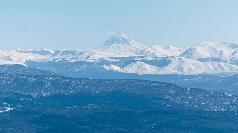 El Refugio Ski & Summer Lodge image
