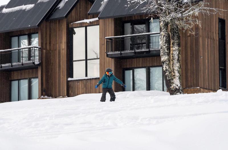 El Refugio Ski & Summer Lodge image