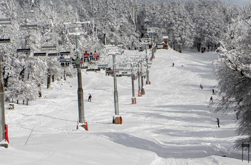 El Refugio Ski & Summer Lodge image
