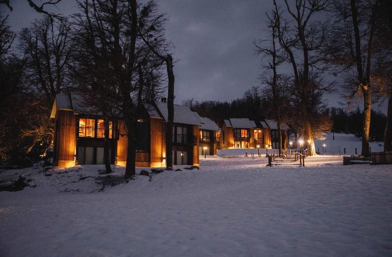 El Refugio Ski & Summer Lodge image