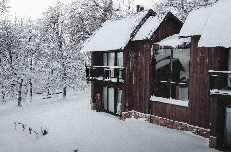El Refugio Ski & Summer Lodge image
