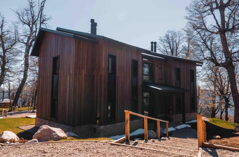 El Refugio Ski & Summer Lodge image